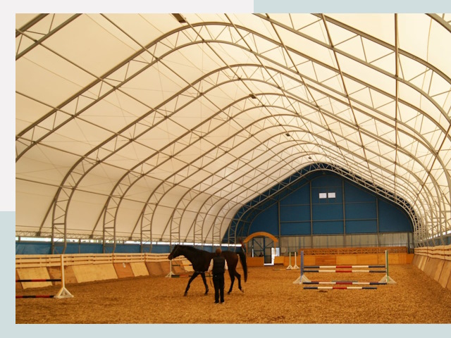 Строительство конных манежей в Ялте